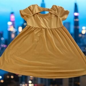 Yummy dress gold size (7) little girls stretchy comfortable dress cute to play